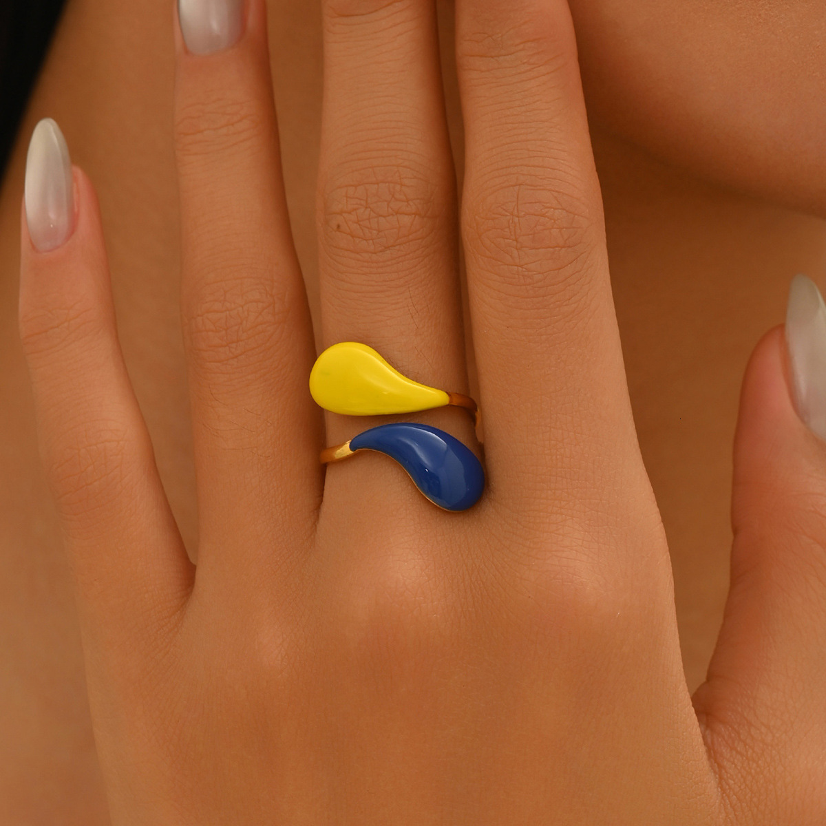 Fashion Style Women's Jewelry Oil Drop Personality Cross Design Open Ring High-end Feel