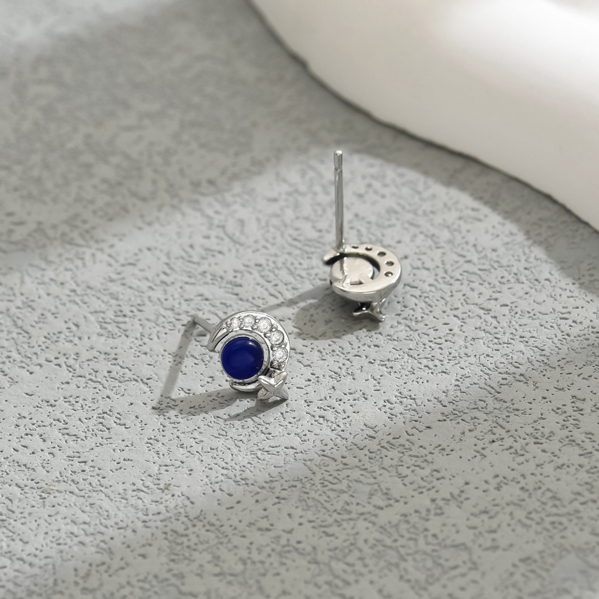 Sweet Japanese And Korean Style Simple Women's Crescent Moon Mango Star Inlaid Zircon Stud Earrings High-End Feel