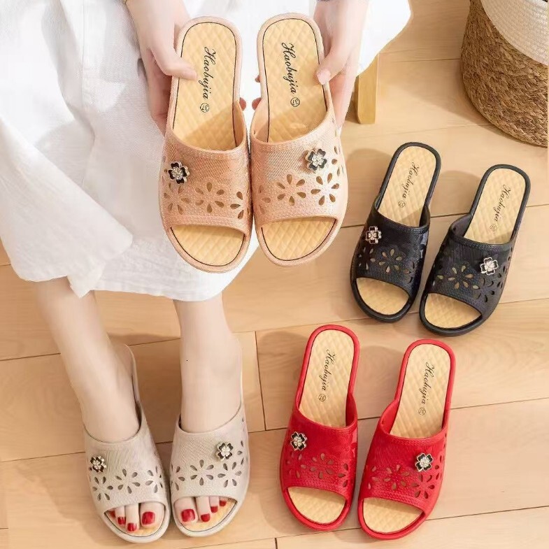 Summer New Women's Slippers Fashion Home Outdoor Anti slip Women's Slippers Designer Shoes Durable Thick soled Women's Sandals