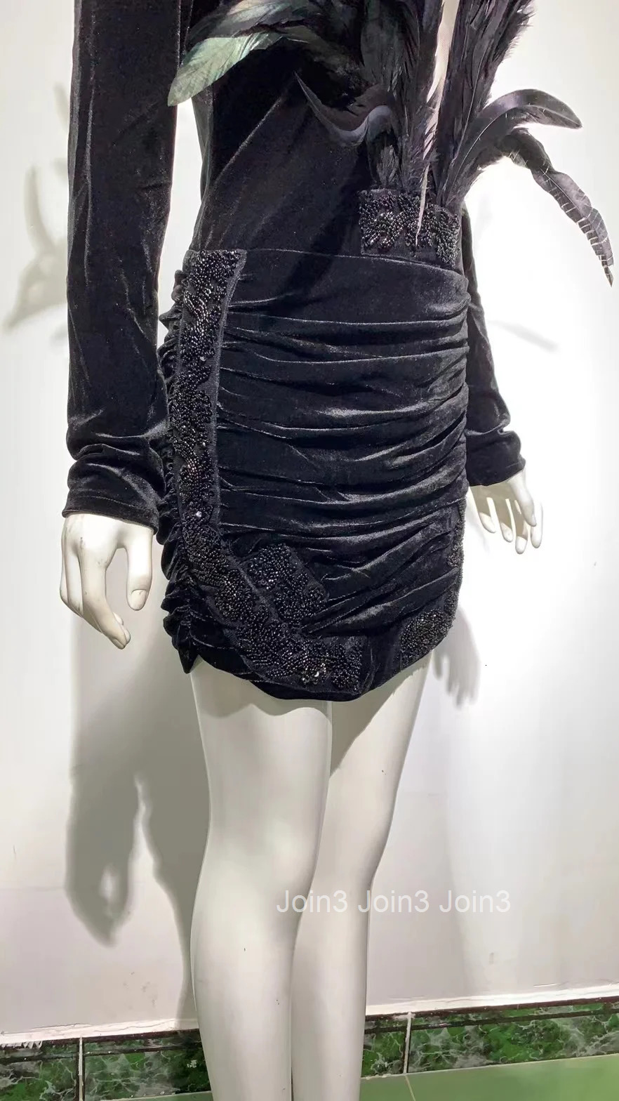 2025 Summer New Fashion Elegant V-neck Long Sleeve Feather Sexy Wrap Hip Solid Color Women Evening Dress Ceremony Party Clothing