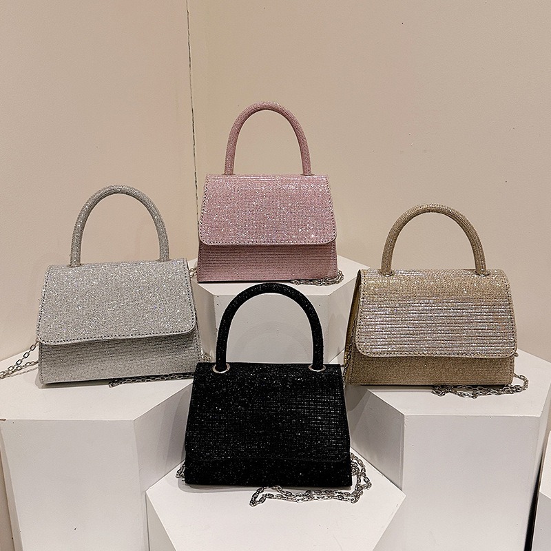 New Evening Bag with Metallic Feel Party Chain Shoulder Crossbody Bag Handbag with High-end Socialite Style