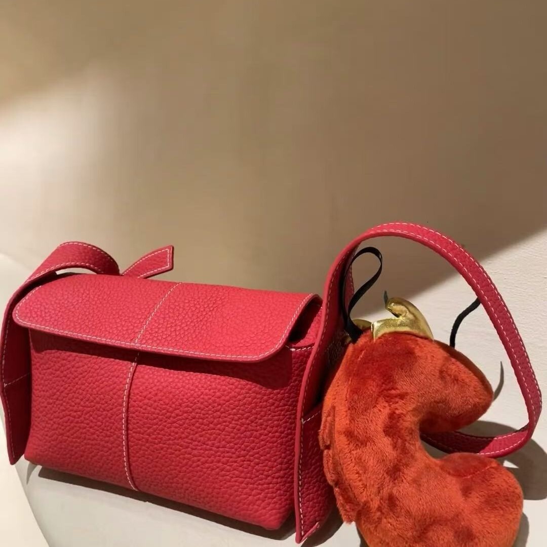 Free Shipping Desig… - image