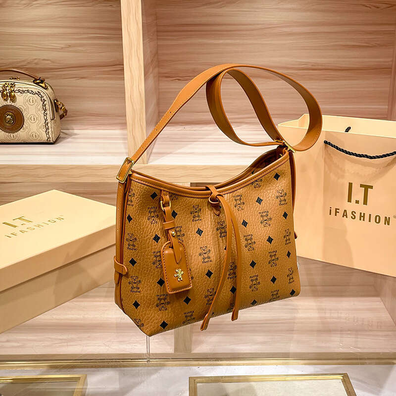 Tote 2025 New Fashionable Unique Design Casual Commuter Large Capacity Shoulder Crossbody Bag for Women
