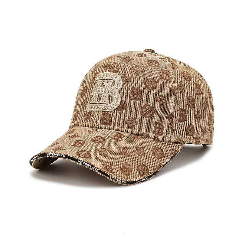 Men's and Women's Outdoor Adjustable Hat Embroidered Letter Logo Baseball Cap