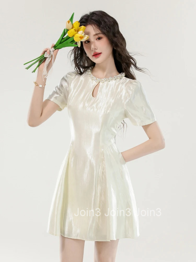 Women Clothes Sweet Solid Hollow Sexy Pearl O-Neck Slim A-Line Mini Short Dress Elegant Fashion Party Prom Vestidos Casual New