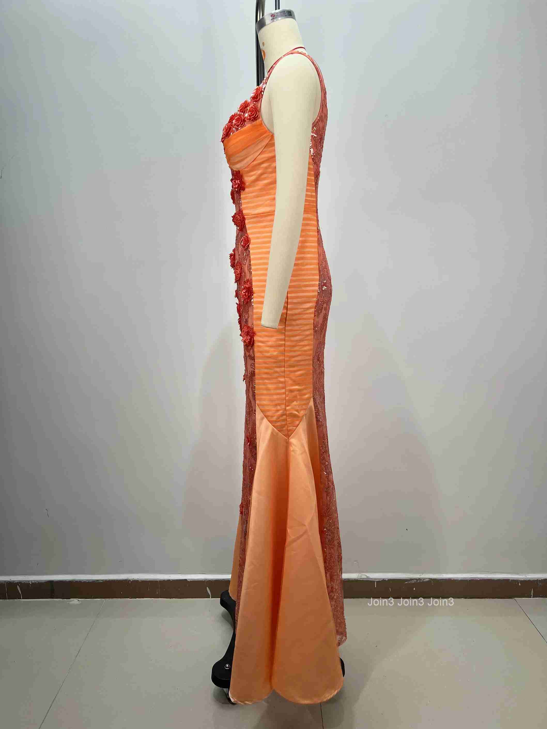 New Luxury Fashion Elegant 3D Flower Sleeveless Spaghetti Strap Long Dress Mermaid Gold Splash Evening Gown