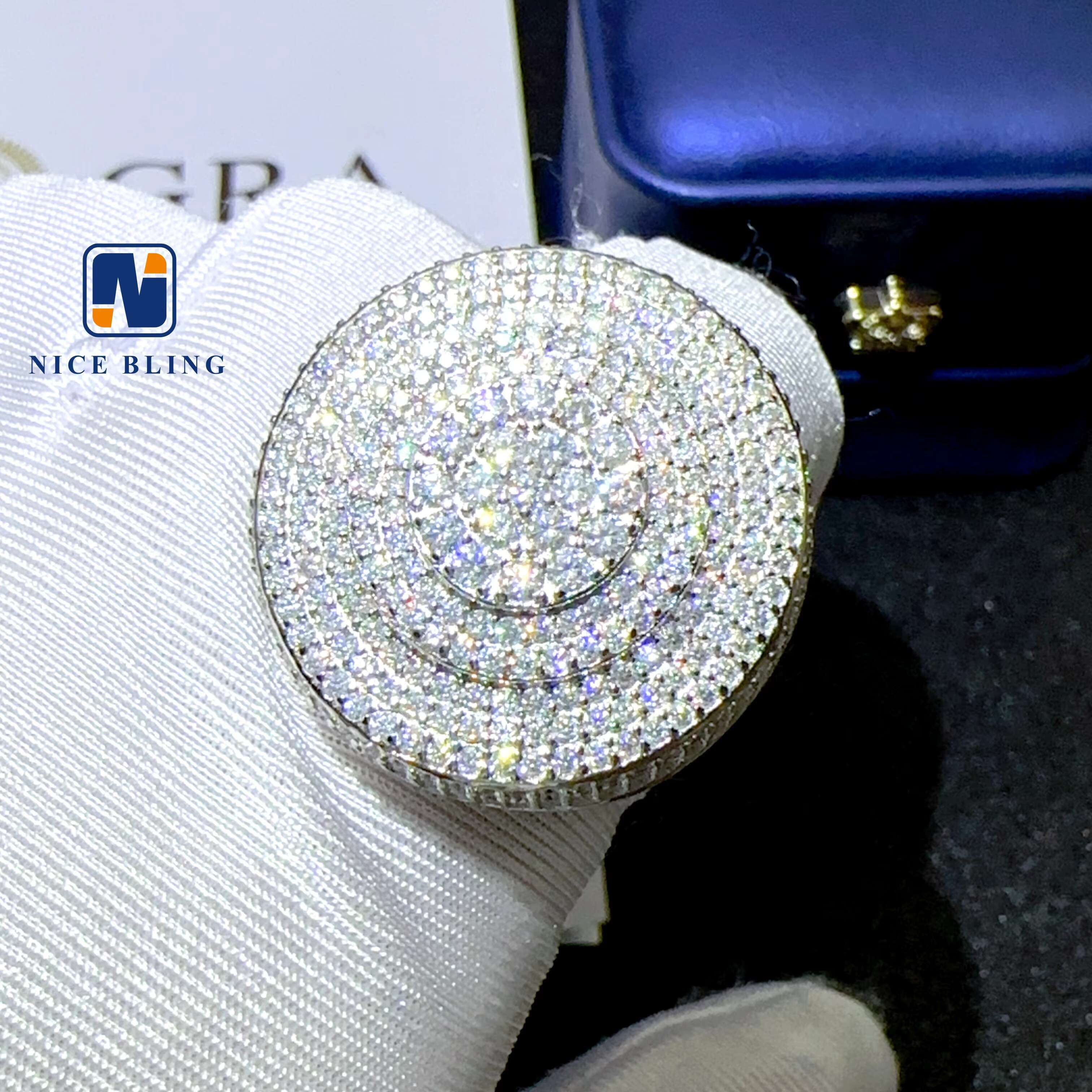 Iced Out Big Size Round Shape Mens Rings Popular Hip Hop Diamond Rings Brilliant Cut Moissanite Diamond 925 Silver Ring