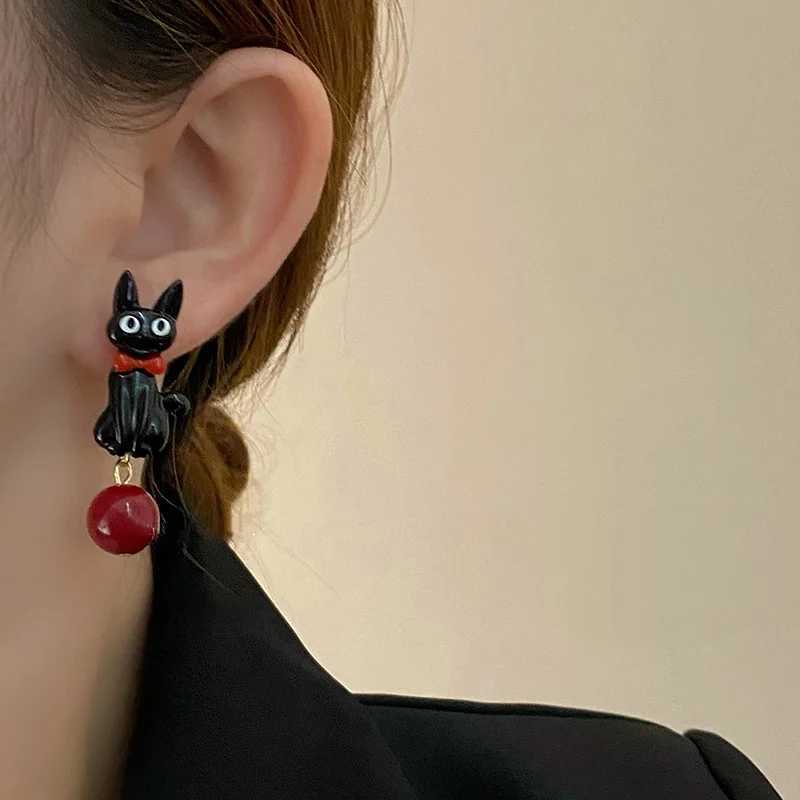 Sweet Cool Cartoon Black Cat Earrings Fashionable Women Personality Temperament Red Pearl Pendant Earrings Simple High-EndXJ250623
