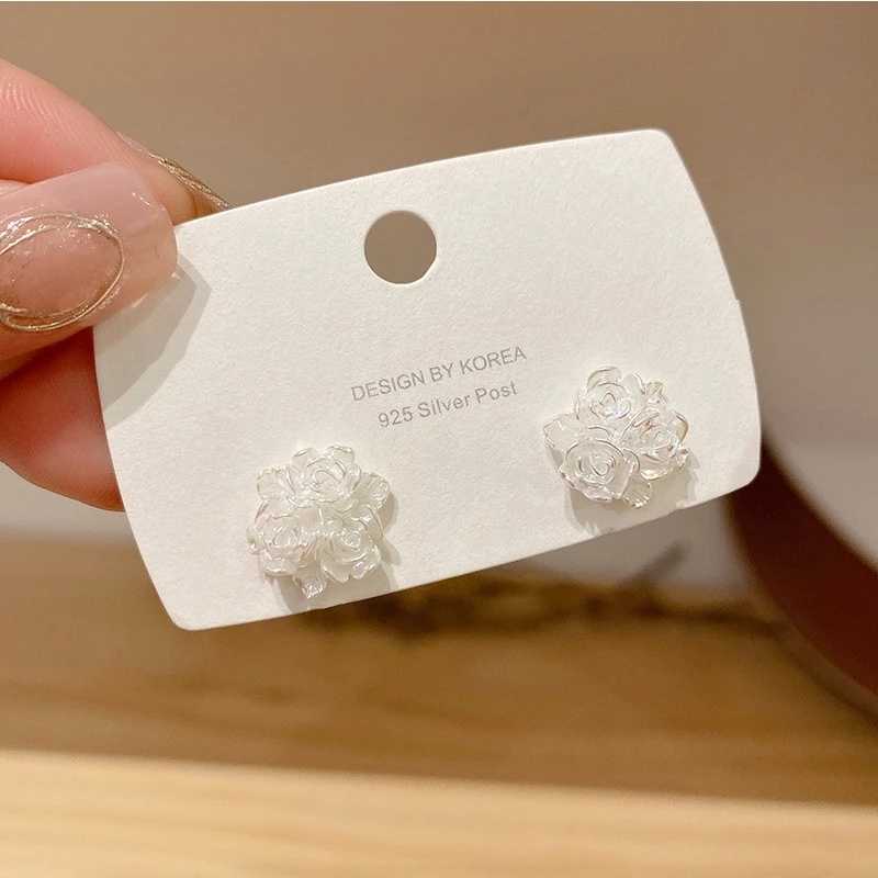 White Flower Stud Earring for Women Simple Korean Design Sweet Camellia Special Ear Jewelry Wedding Best Friend Christmas Gift XJ250623