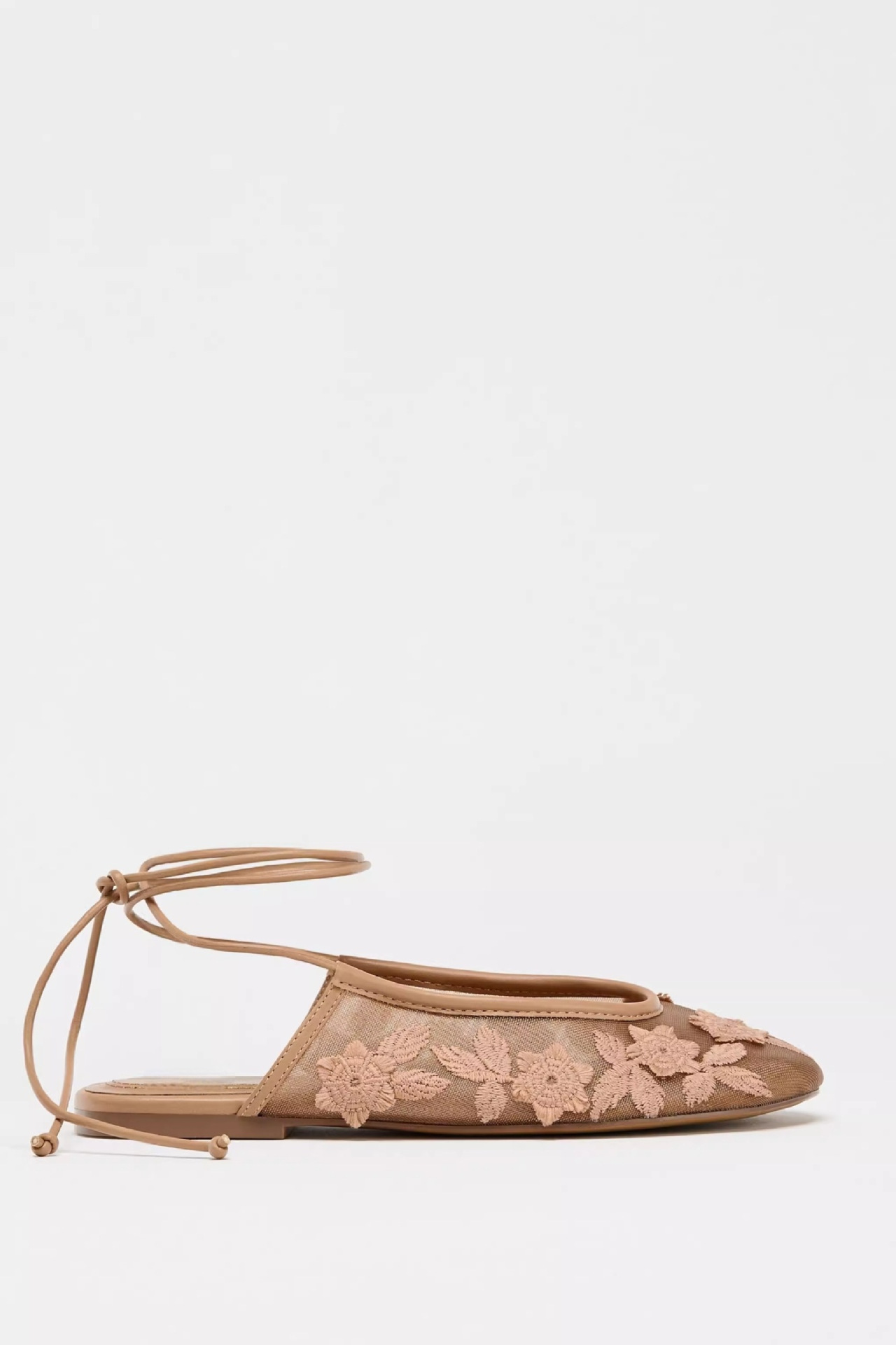 Designer Stylish Fashion Ballet Flat Embroidery Lace Up Shoes Woman Mesh Hollow Outs Mary Jane Shoes Loafers Beach Walking Shoes Women Sandals