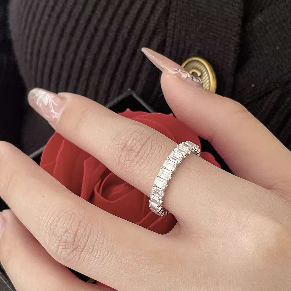 Luxury Carline Bridal Set - Classic Design Diamond-Like Moissanite & Zirconia Eternity Band