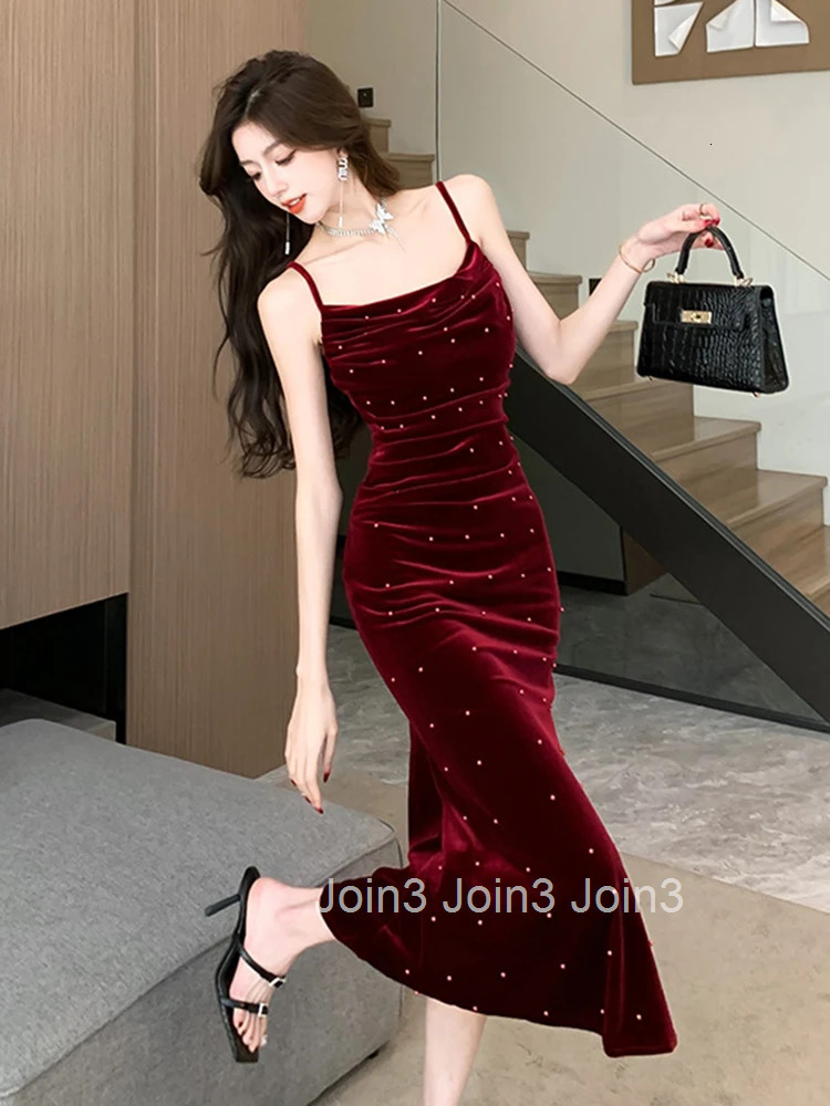 French Elegant Luxuriy Banquet Dress Women Celebrity Strap Bodycon Folds Fishtail Robe Lady Evening Party Host Vestidos Mujer