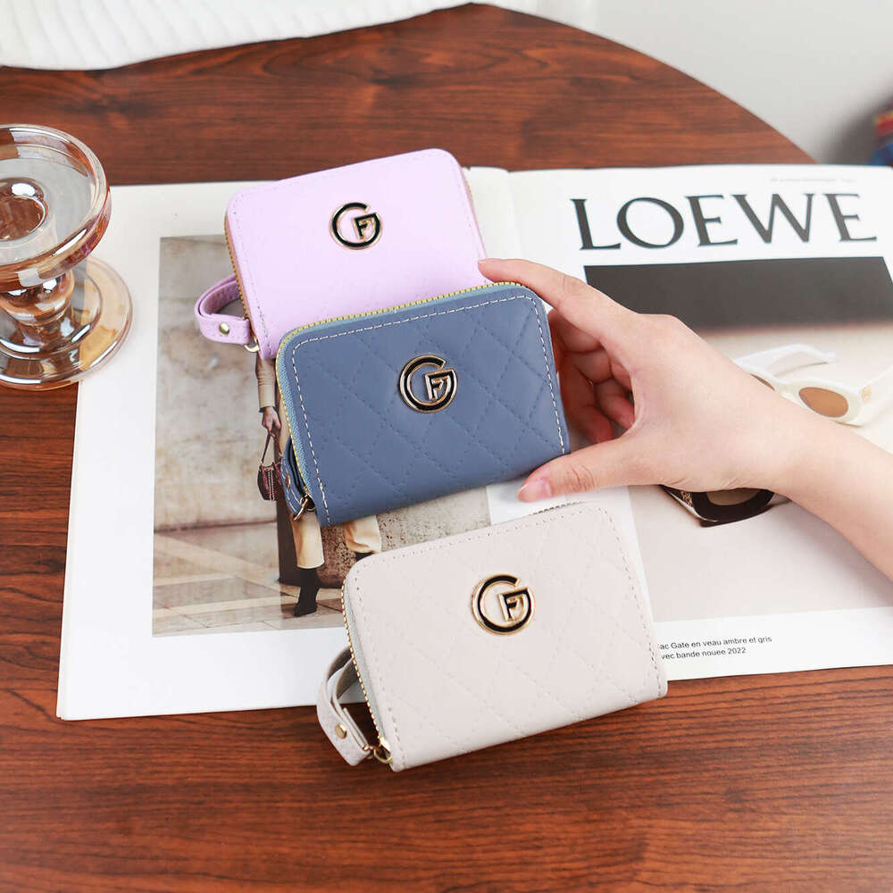 New Embroidered Quilted High-End Women's Short Wallet Korean Style Solid Color Simple Card Holder Student Coin Purse