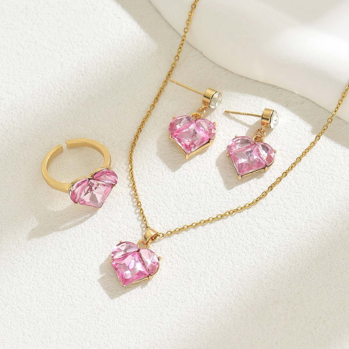 Cute Style Women's Ring Necklace Set Heart Inlaid Zircon Design Earrings Clarbone Chain
