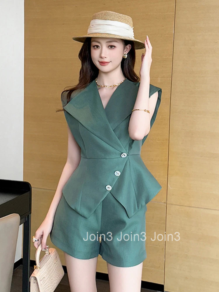 New Summer Formal Casual 2 Pieces Outfit Women Clothes Elegant Sleeveless Tops Shirt Blouse And High Waist Shorts Mujer Slim Set