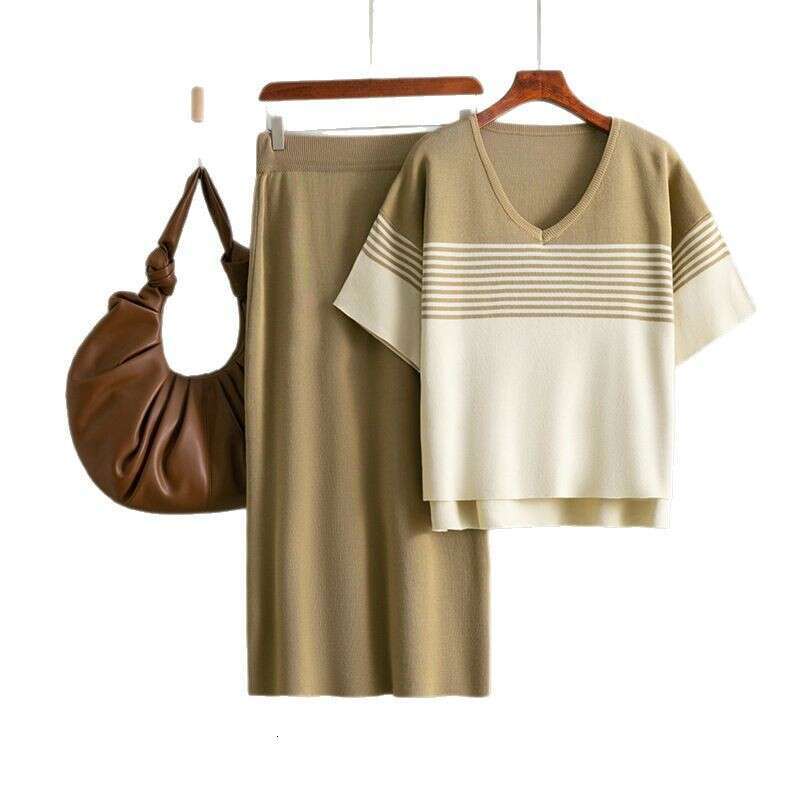 2025 Summer New Fashion Striped Short Sleeve V-neck T-shirt + Casual Skirt Two-piece Set