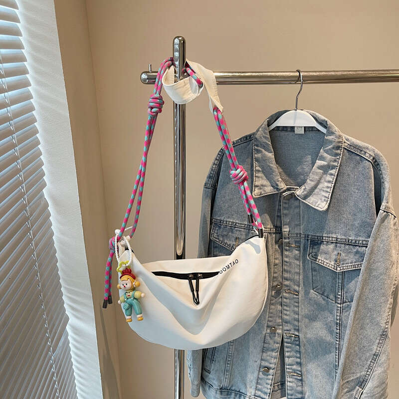 Large Capacity Single Shoulder Crossbody Trendy Crescent for Women New Casual Versatile Nylon Commuter Dumpling Bag