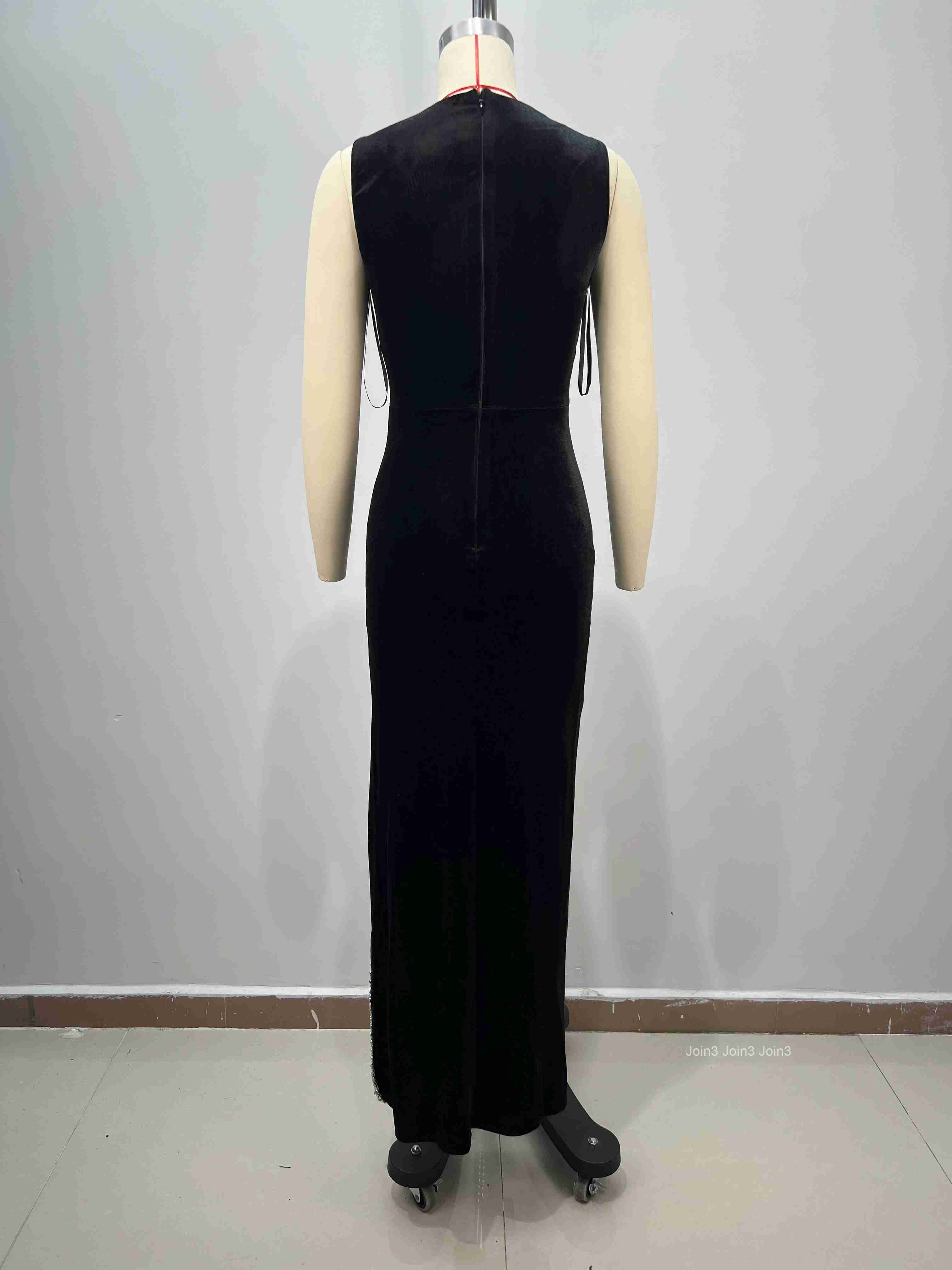 Luxury Black Velvet Evening Dress Sleeveless High Slit Rhinestone Chain Slim Fit Formal Gala Glamorous Party Wear