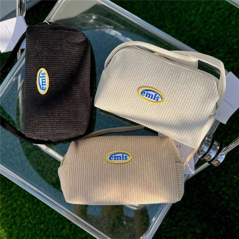 Korean Emis Corduroy Baguette Cute Girl Handbag New Commuter Niche Shoulder Bag Trend