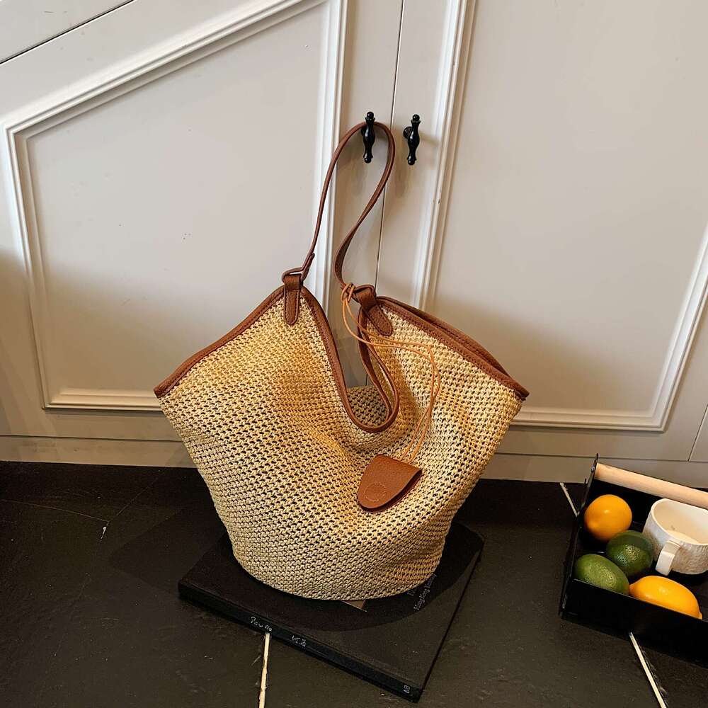 Beach Vacation Large Capacity Straw Lightweight Bags New Korean Style Ins Handbag Shoulder Tote Bag