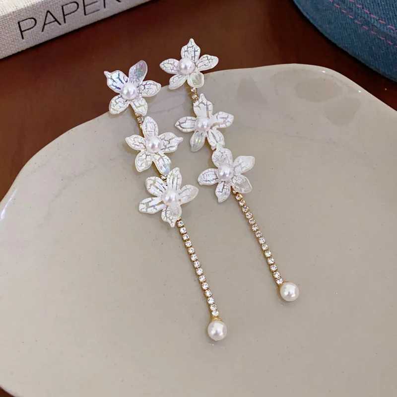 Imitation Pearl Rhinestone Lily Flowers Fringe Long Dangle Earrings For Women Elegant Temperament Dainty Fashion Luxury Jewelry XJ250623