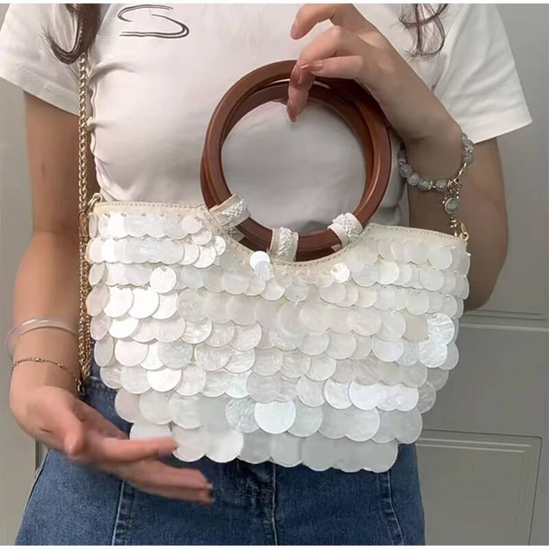 designer bag Handmade Pearlescent Shell Handbag Boho Half-moon-shaped Exquisite Purse With Chain Crossbody Summer Round Handles Beach Bag