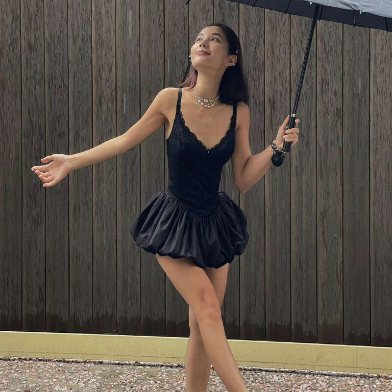 Ins Solid Color Elegant Lace Patchwork Slim V-Neck Waist-Cinching Slimming A-Line Strap Ballet Dress B5