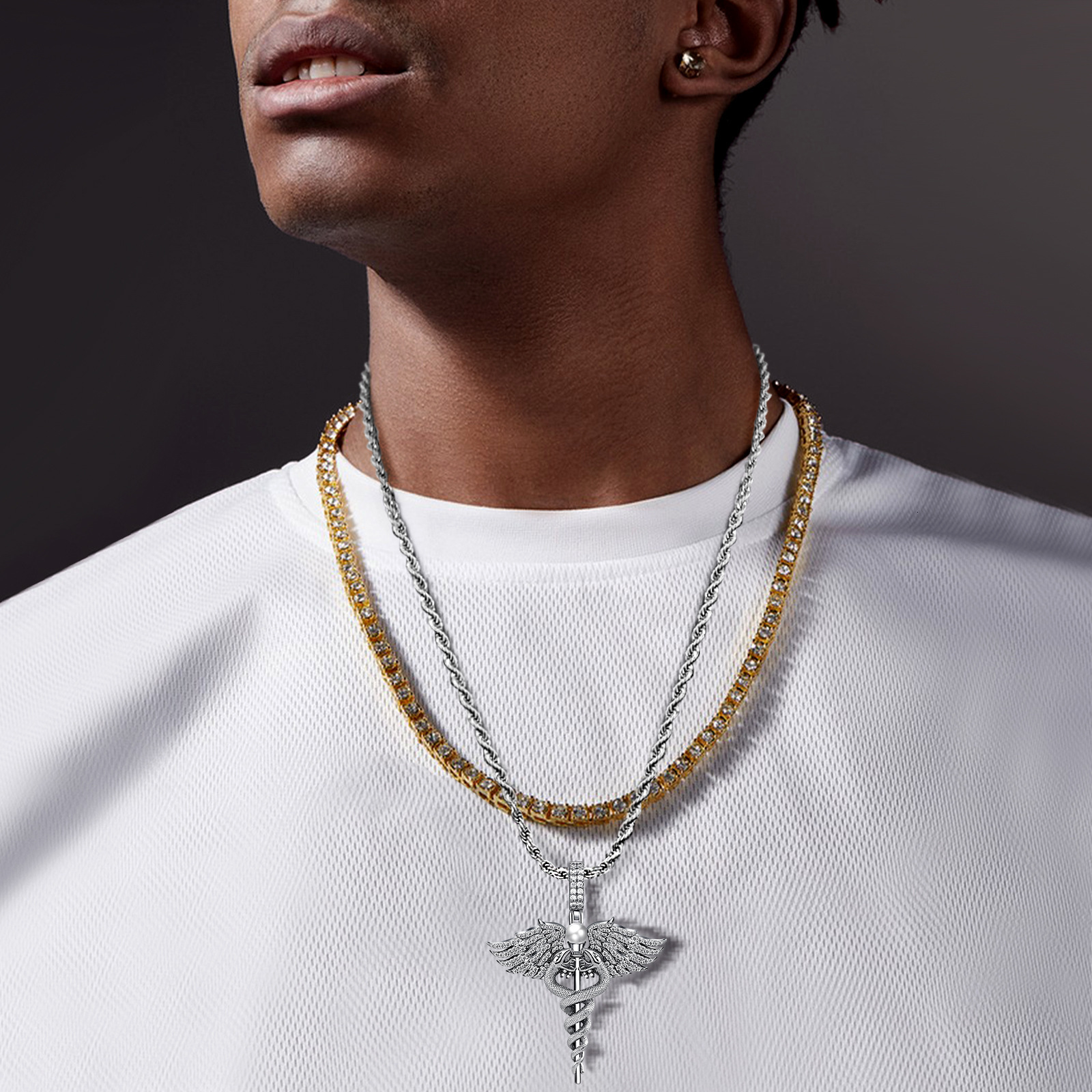 Luxury Hip Hop Moissanite Angel Wings Necklace with Diamond Inlaid Goddess Wings Pendant Golden Snake Design Personalized Men's Jewelry Pass the 