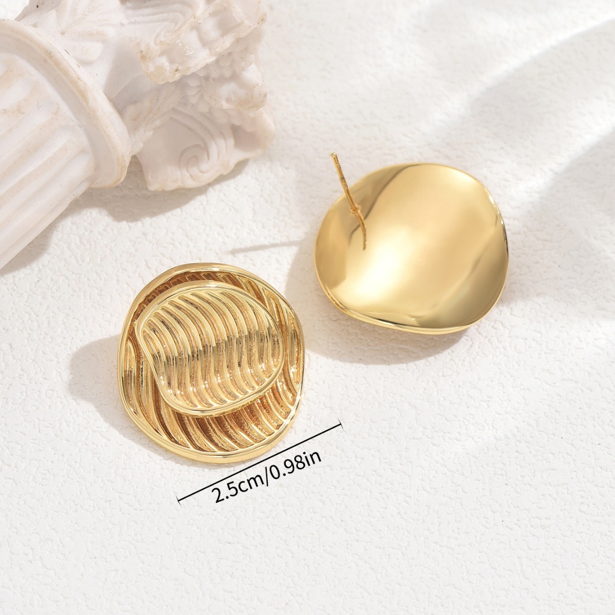 Minimalist Vintage Style Women's High-End Personality Round Wave Double-Layer Design Stud Earrings