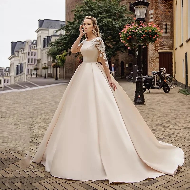 Simple Satin Bridal Dresses Sexy Backless Round Neck Princess Wedding Gowns A-Line Lace Applique Long Sleeve Formal Customized