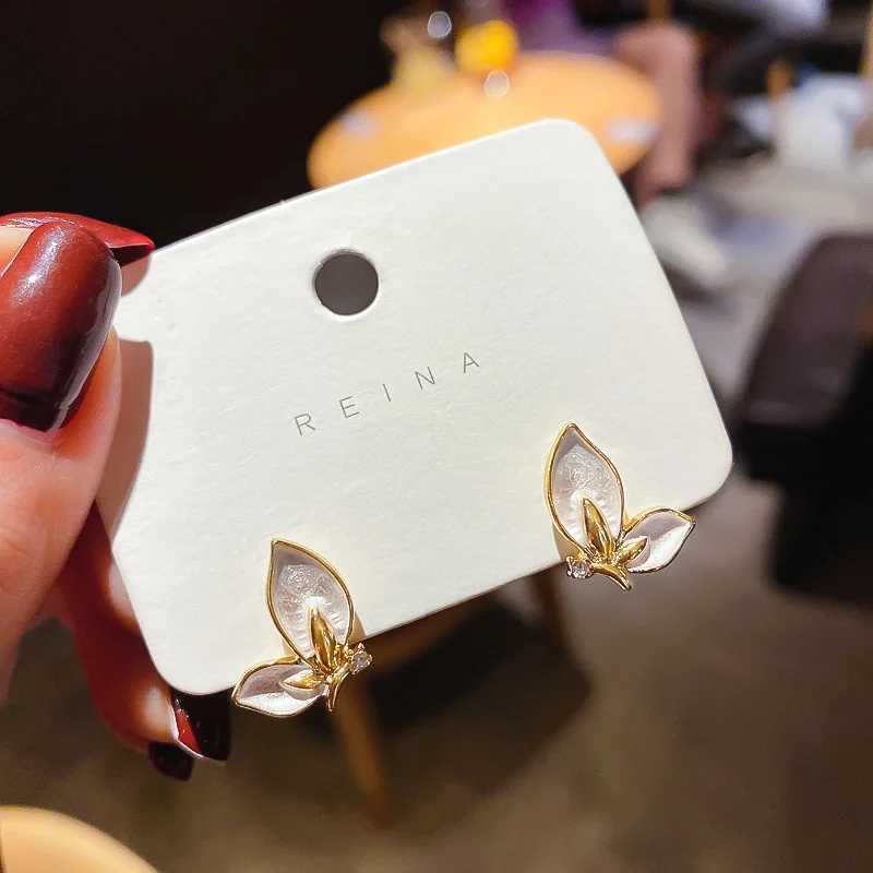 New Fashion Enamel Butterfly Stud Earrings Women Personality Beautiful Golden Rimmed Crystal Butterflies Earrings Jewelry Gift XJ250623