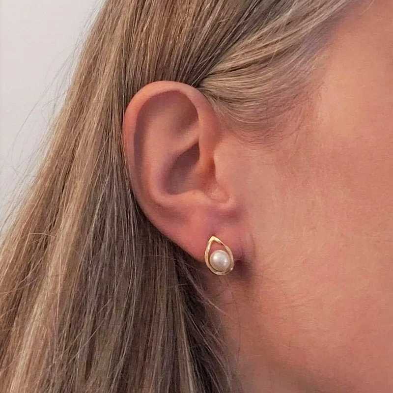 Huitan Dainty Simulated Pearl Stud Earrings Silver Color/Gold Color Metal Earrings for Women Fashion Versatile Girls JewelryXJ250623