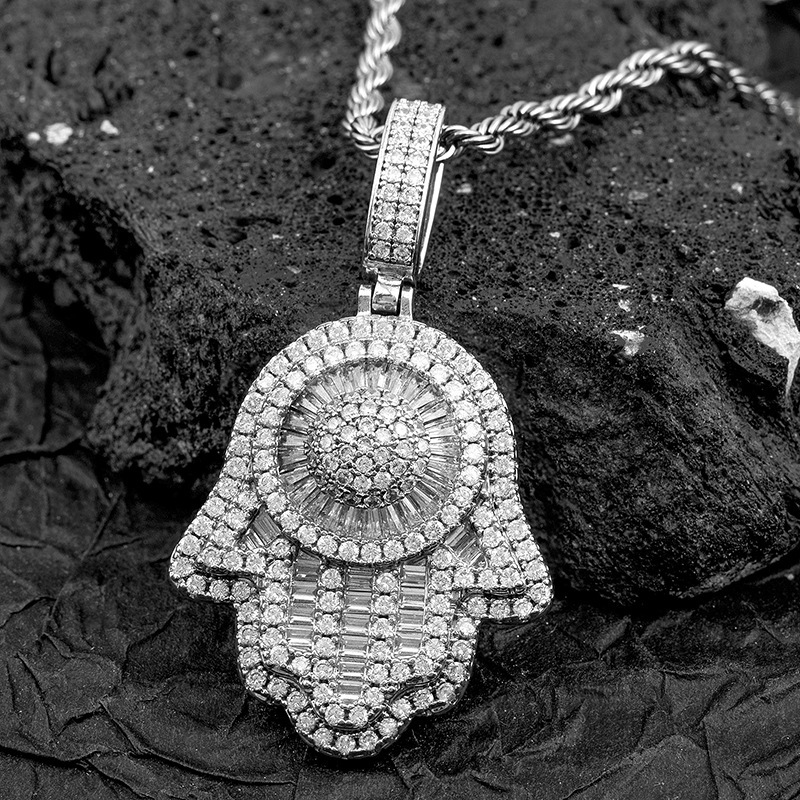 Luxury Moissanite Fatima Hand Diamond Inlaid Light Luxury Niche Statement Pendant Necklace Pass the diamond tester