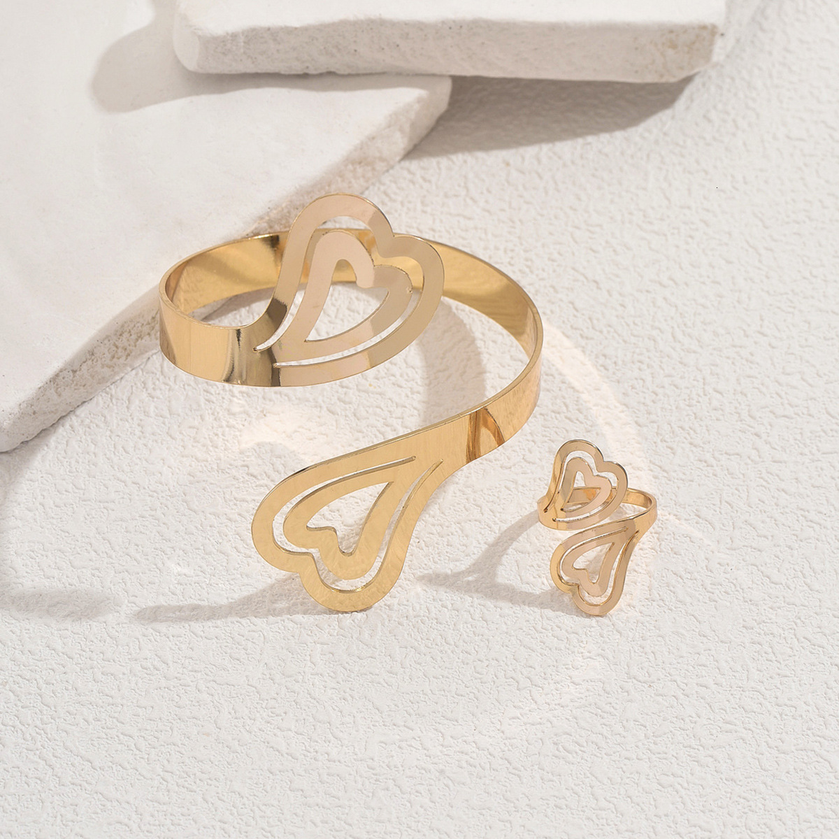 Wind Women's Bracelet and Set Electroplated Heart Design Bangle Open Ring for Women