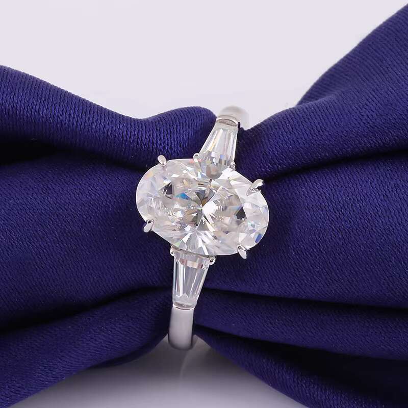 Hot Sale Fashion Customized Moissanite Diamond Handmade Crushed Ice Moissanite 925 Ring for Women