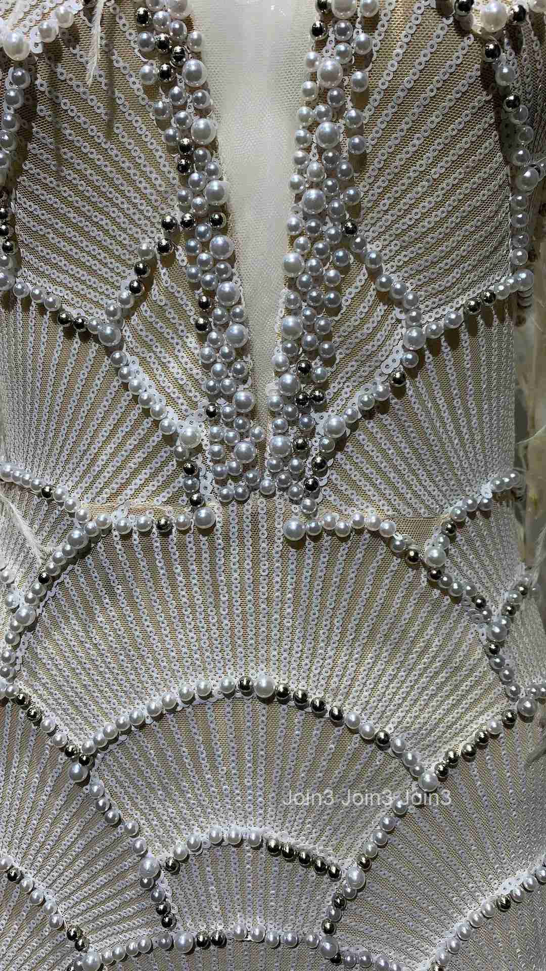 White Luxury Beaded Sequins Embroidered Feather Sleeves Sexy Low Cut Dress Banquet Party Stage Performance Short Wear for Women