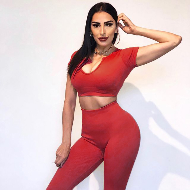 New seamless moisture-wicking and sweat-absorbing U-neck beautiful back, autumn and winter high-elastic solid-color threaded yoga bra fitness set
