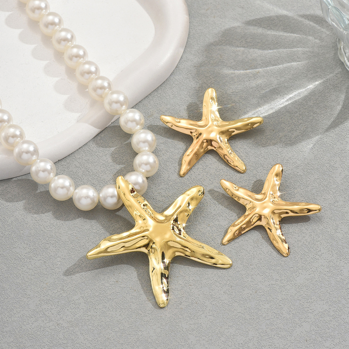 New Women's and Necklace Set, Unique Starfish Pearl Design, Long Clavicle Chain, Earrings