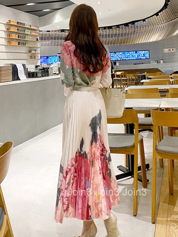 New Korean Fashion Work Style Print 2 Pieces Outfits Women Clothes Elegant Office Loose Tops Shirt Blouse And Pleated Skirt Set