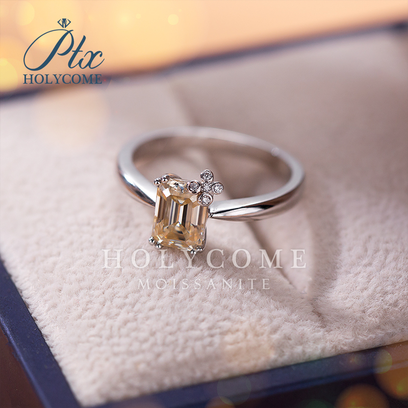 Wholesale Jewelry Rings Champagne Color 1ct Four-Claw Square Emerald Cut Moissanite 925 Sterling Silver Solitaire Wedding Ring for Woman