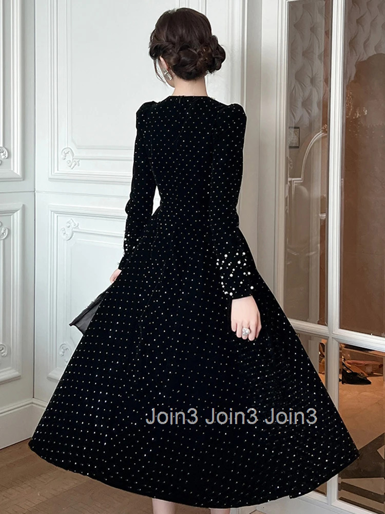 Women Clothes Elegant Luxury Sparkly Black Velvet Pearl O-Neck Slim A-Line Dress Fashion Evening Party Prom Vestidos Robe Casual