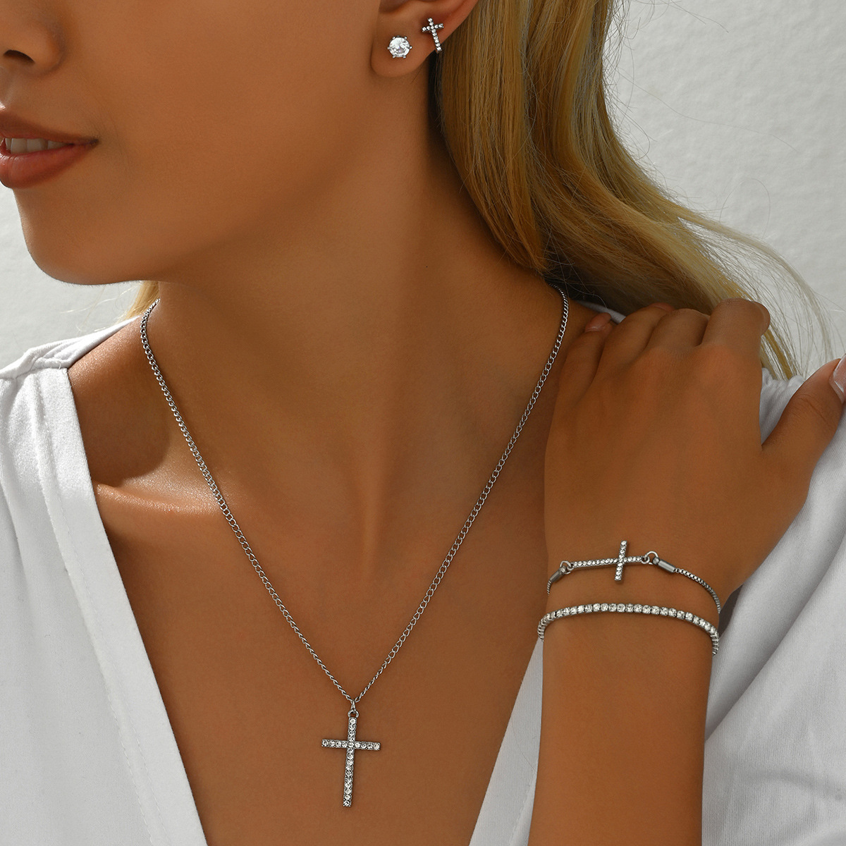 Wind Women's Necklace Jewelry Set Personality Cross Design Inlaid Earrings Bracelet