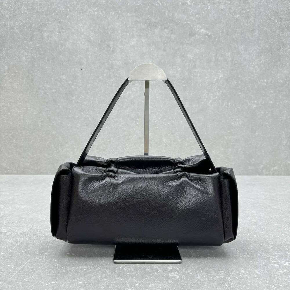 Black Calfskin Shoulder High Quality Bowknot 2025 New Hot Sale Travel Bags For Women