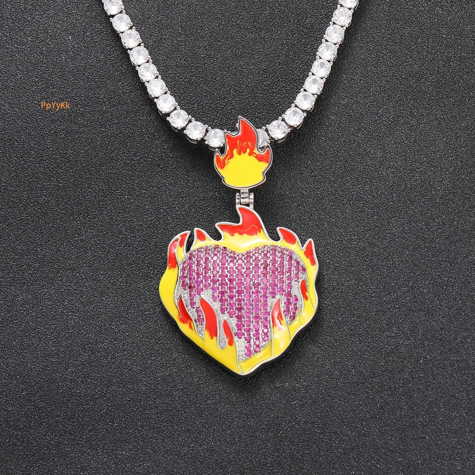 Hip Hop Burning Heart Necklace Ice Out Red Diamond Couple Style Unisex Trendy Moissanite Bling Pendant Pass the diamond tester