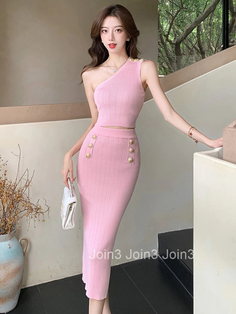 New Fashion Sweater Knitted Stretchy 2 Pieces Outfits Women Clothes Sexy One Shoulder Cropped Tops And High Waist Midi Skirt Set