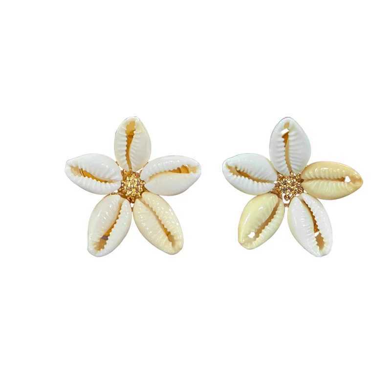Bohemia Shell Stud Earring for Women Summer Beach Pearl Conch Drop Geometric Earring Girls Fashion Wedding Jewelry Gifts XJ250623
