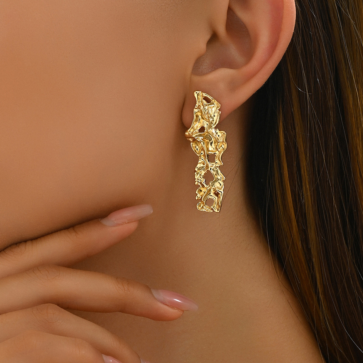 Simple Light Style Earrings Forest Sweet Wrinkle Hlow Design Studs High-End Sense Ear Pendants