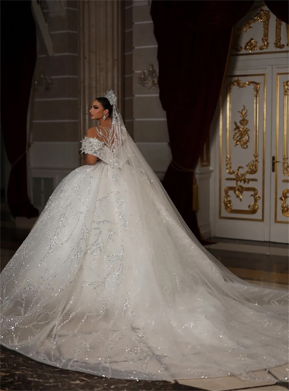 White Wedding Dresses Ivory Bridal Gowns New A Line Sequins Beaded Custom Zipper Lace Up Plus Size Formal Crystal Gorgeous Sequined Off-Shoulder Sleev