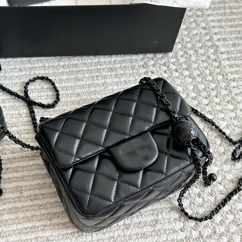 Designer Womens Cf Shoulder Bag Solid Color Metal Ball Luxury Sheepskin Large Diamond Grid Hardware Metal Adjust Chain Handbag Crossbody Bag 20/17 cm Mini Wallet