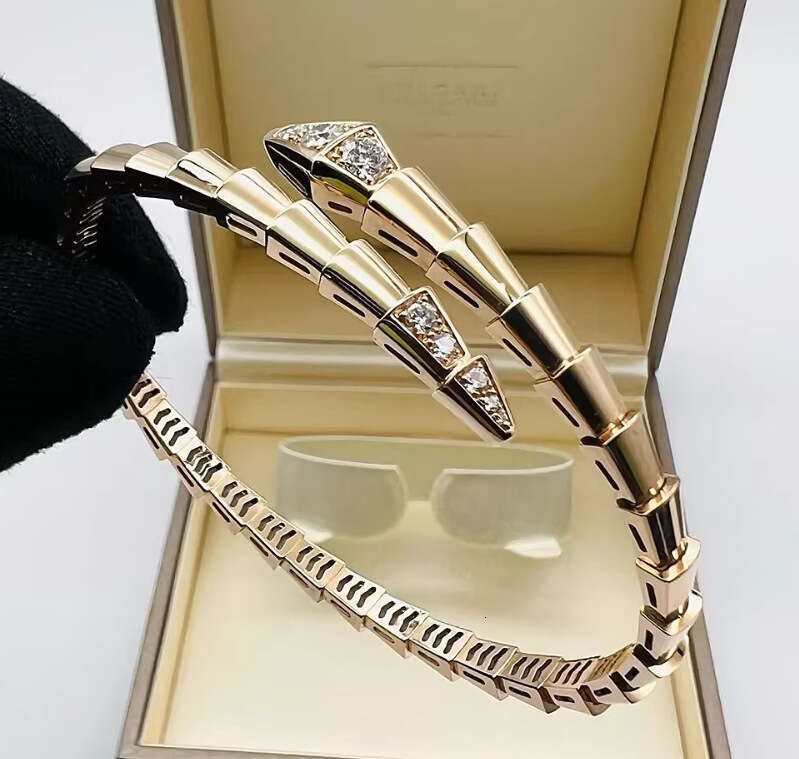 HRSC High Version for Women Bone Open Full Dia Light Niche Snake Head Elastic Layered Bracelet